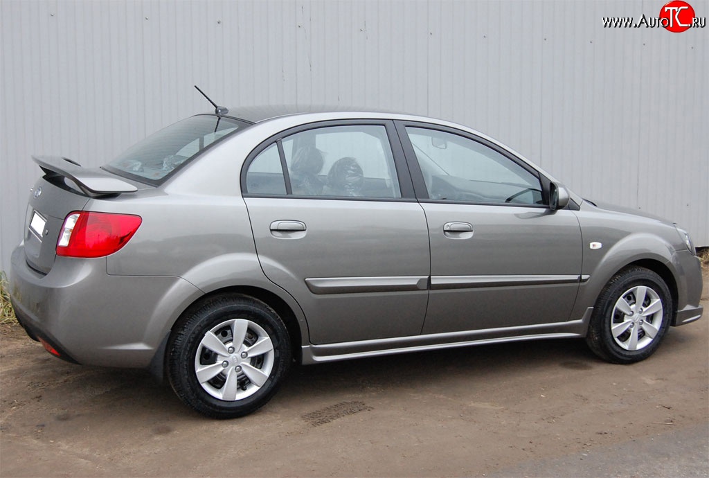 5 999 р. Пороги накладки GT Dynamics KIA Rio 2 JB дорестайлинг седан (2005-2009) (Неокрашенные)  с доставкой в г. Воронеж