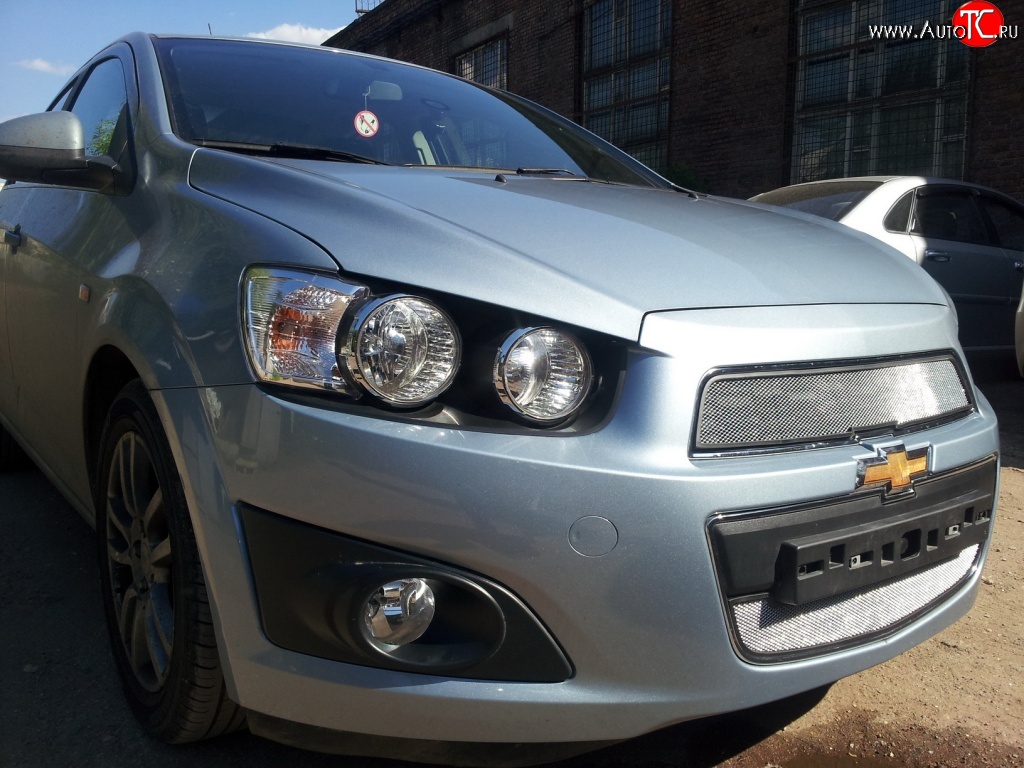 1 539 р. Нижняя сетка на бампер Russtal (хром) Chevrolet Aveo T300 седан (2011-2015)  с доставкой в г. Воронеж
