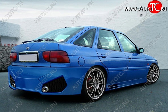 28 999 р. Задний бампер Golardo Ford Escort ANL 1-ый рестайлинг универсал (1992-1994)  с доставкой в г. Воронеж