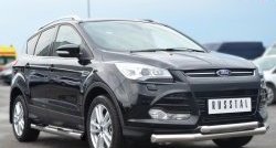 83 999 р. Защита порогов с пластиковыми вставками для ног из круглой трубы диаметром 76 мм Russtal Ford Kuga 2 дорестайлинг (2013-2016) (Защита порогов с со скосами на торцах (вариант 1))  с доставкой в г. Воронеж. Увеличить фотографию 4