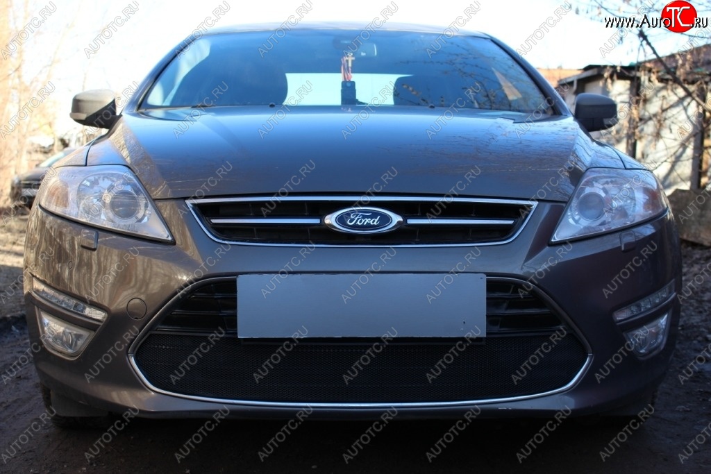 1 469 р. Защитная сетка на бампер Russtal (черная) Ford Mondeo Mk4,BD рестайлинг, седан (2010-2014)  с доставкой в г. Воронеж