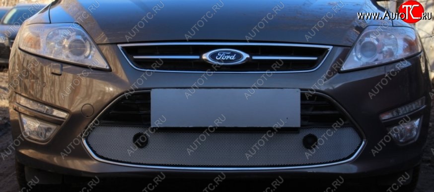 1 559 р. Защитная сетка на бампер (с парктрониками) Russtal (хром) Ford Mondeo Mk4,BD рестайлинг, седан (2010-2014)  с доставкой в г. Воронеж