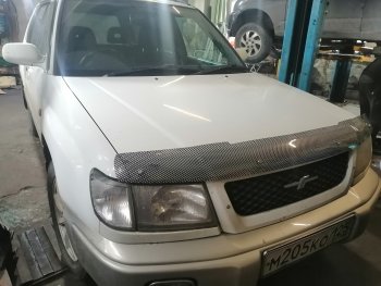 2 399 р. Дефлектор капота CA-Plastiс  Subaru Forester  SF (1997-2000) дорестайлинг (Шелкография карбон-серебро)  с доставкой в г. Воронеж. Увеличить фотографию 3