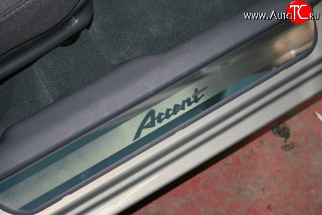 2 024 р. Комплект накладок на порожки автомобиля Novline  Hyundai Accent  2 LC (1999-2012) седан дорестайлинг (ТагАЗ)  с доставкой в г. Воронеж