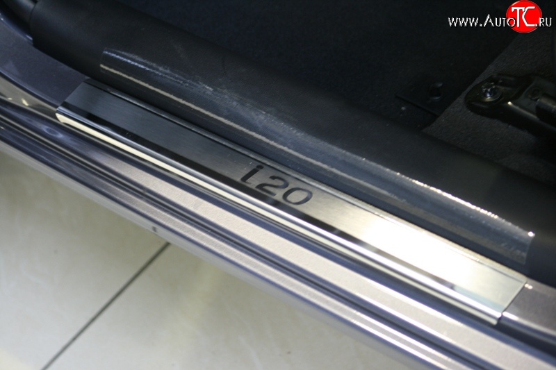 2 429 р. Комплект накладок на порожки автомобиля Novline  Hyundai i20  PB (2008-2012) хэтчбэк дорестайлинг  с доставкой в г. Воронеж