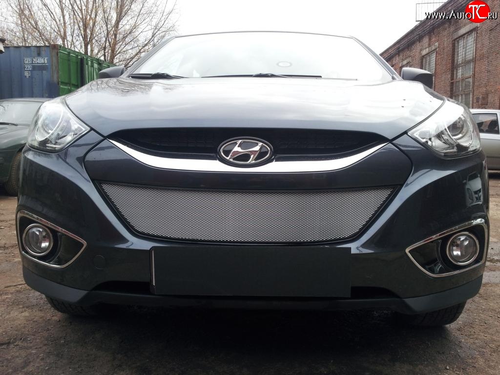2 199 р. Сетка на бампер Russtal (хром) Hyundai IX35 LM дорестайлинг (2009-2013)  с доставкой в г. Воронеж