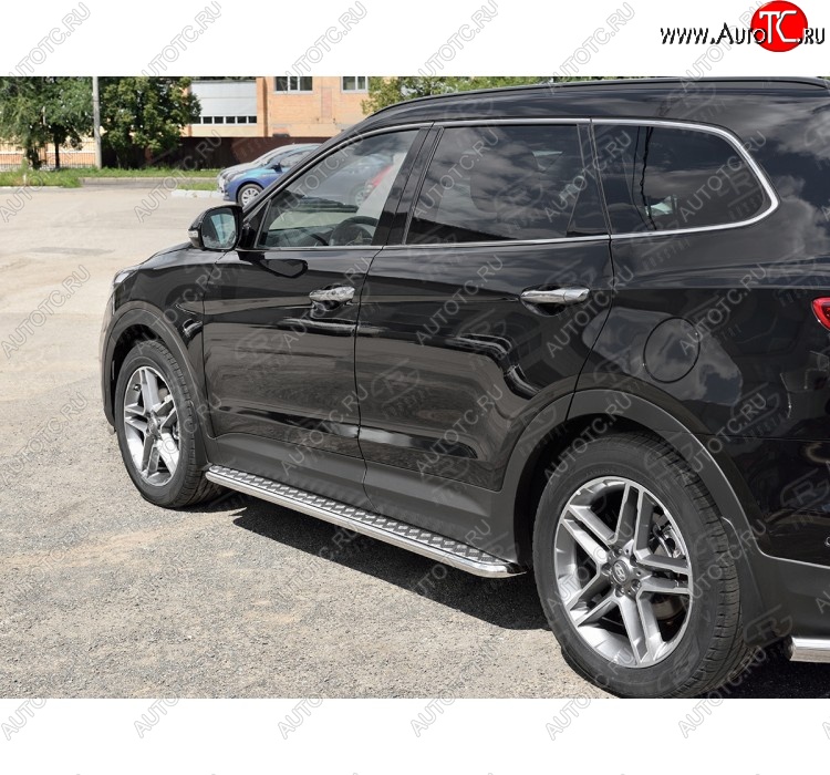 24 649 р. Порожки для ног (Ø42) SLITKOFF  Hyundai Grand Santa Fe  1 DM (2016-2018) рестайлинг (лист - алюминий, профиль - нержавейка)  с доставкой в г. Воронеж