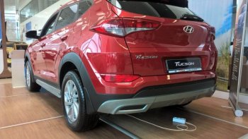 5 649 р. Накладка на задний бампер АвтоКрат  Hyundai Tucson  TL (2015-2018) дорестайлинг (Неокрашенная)  с доставкой в г. Воронеж. Увеличить фотографию 3