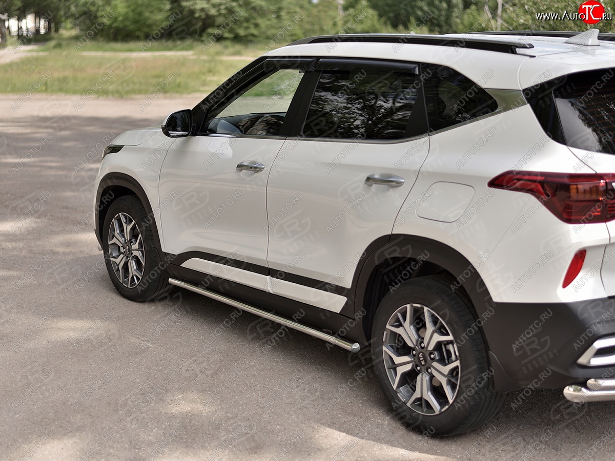 17 299 р. Защита порогов SLITKOFF (Ø63 мм, нержавейка) SLITKOFF  KIA Seltos (2019-2025) (Металлические торцы под 90°)  с доставкой в г. Воронеж