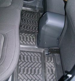 1 599 р. Коврики в салон Aileron 4 шт. (полиуретан)  KIA Ceed  1 ED (2010-2012) рестайлинг, хэтчбэк 5 дв.  с доставкой в г. Воронеж. Увеличить фотографию 3