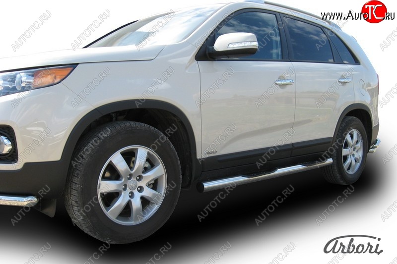 15 749 р. Защита штатных порогов Arbori (с проступью, нержавейка, d76 mm).  KIA Sorento  XM (2009-2012) дорестайлинг  с доставкой в г. Воронеж
