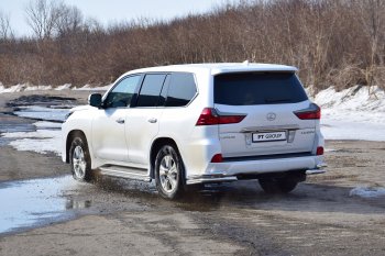 18 689 р. Защита порогов из трубы Ø51 Petroil Tuning Lexus LX450d J200 2-ой рестайлинг (2015-2022) (Нержавеющая полированная сталь)  с доставкой в г. Воронеж. Увеличить фотографию 2