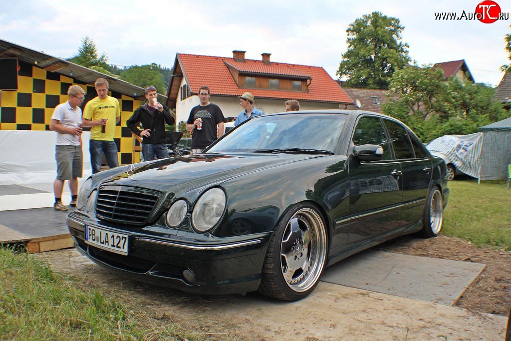 12 599 р. Передний бампер AMG  Mercedes-Benz E-Class  W210 (1996-1999) дорестайлинг седан, дорестайлинг универсал (Неокрашенный)  с доставкой в г. Воронеж