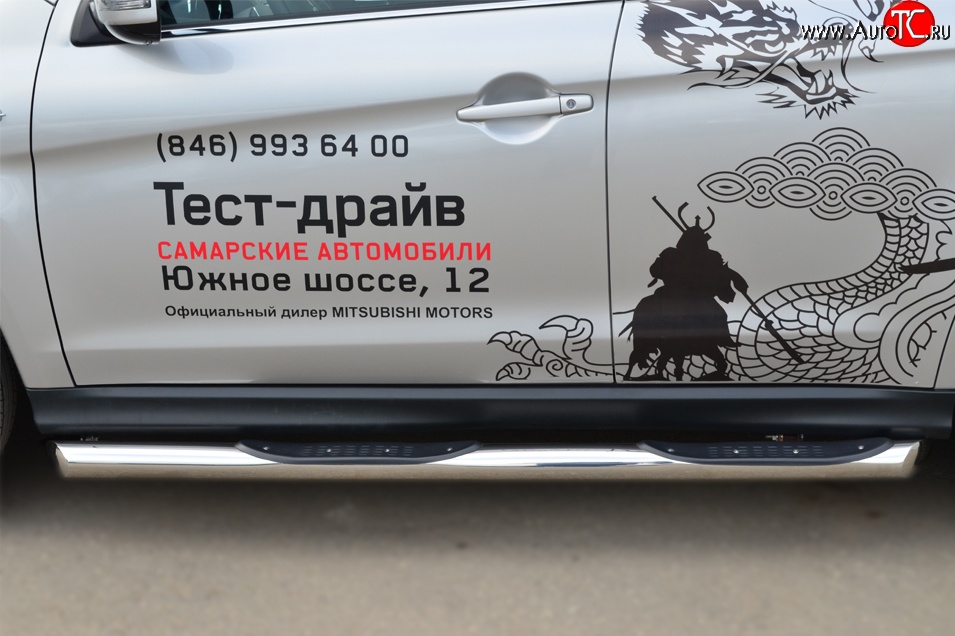 83 999 р. Защита порогов с пластиковыми вставками для ног из круглой трубы диаметром 76 мм Russtal Mitsubishi ASX 1-ый рестайлинг (2013-2016) (Защита порогов с со скосами на торцах (вариант 1))  с доставкой в г. Воронеж