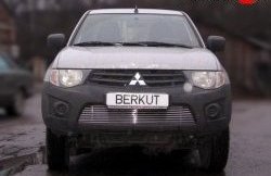 5 399 р. Декоративная вставка воздухозаборника Berkut  Mitsubishi L200  4 (2006-2014)  дорестайлинг  с доставкой в г. Воронеж. Увеличить фотографию 1