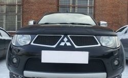 1 499 р. Сетка в решетку радиатора Russtal Mitsubishi Pajero Sport PB дорестайлинг (2008-2013) (черная)  с доставкой в г. Воронеж. Увеличить фотографию 2