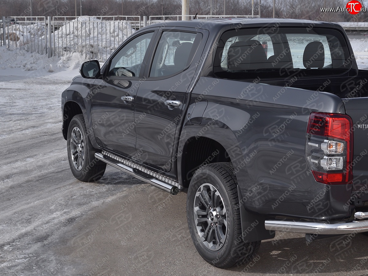 22 949 р. Защита порогов (Ø76 мм с проступью, нержавейка) SLITKOFF  Mitsubishi L200  5 KK,KL (2018-2022) рестайлинг (С пластиковыми заглушками на торцах)  с доставкой в г. Воронеж