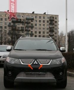 4 049 р. Декоративные элементы решетки радиатора Souz-96 (d10) Mitsubishi Outlander XL (CW)  дорестайлинг (2005-2009)  с доставкой в г. Воронеж. Увеличить фотографию 1