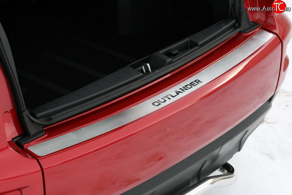 2 069 р. Накладка на задний бампер Novline Mitsubishi Outlander XL (CW)  рестайлинг (2010-2013) (Неокрашенная)  с доставкой в г. Воронеж