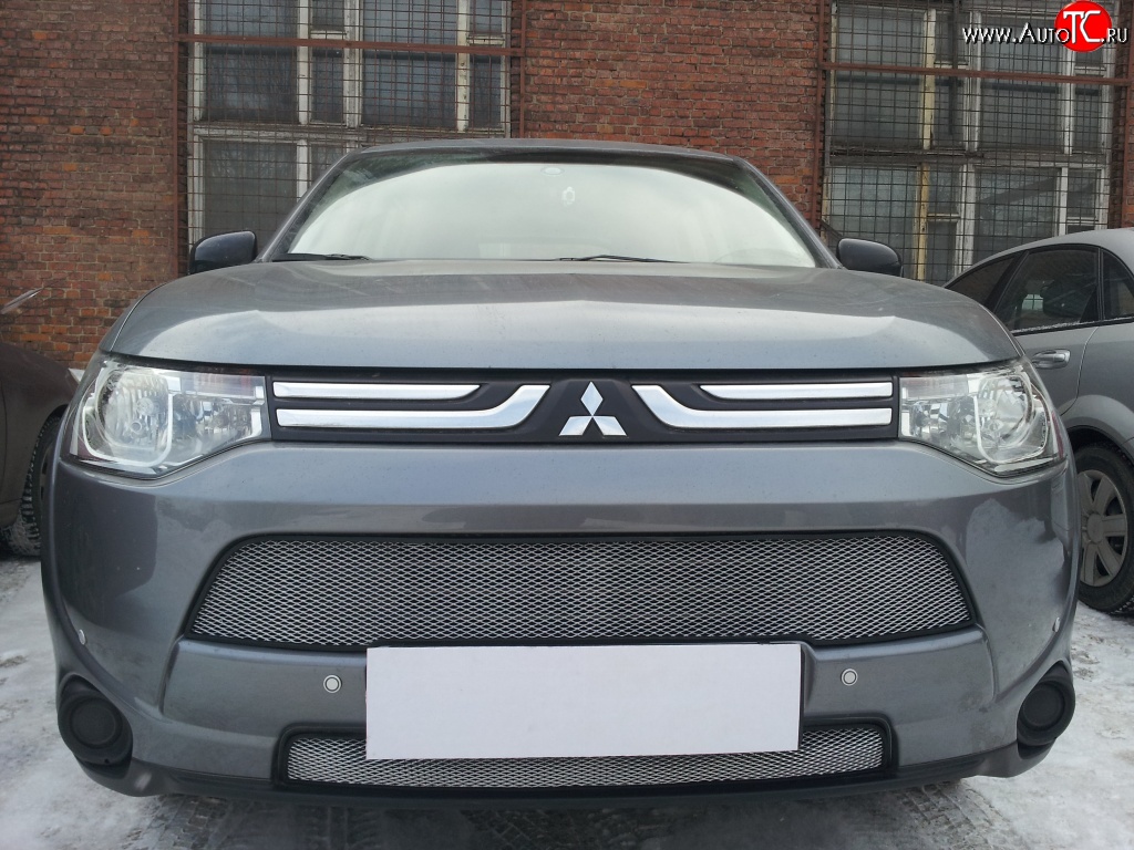 3 149 р. Сетка на бампер Russtal (хром) Mitsubishi Outlander GF дорестайлинг (2012-2014)  с доставкой в г. Воронеж
