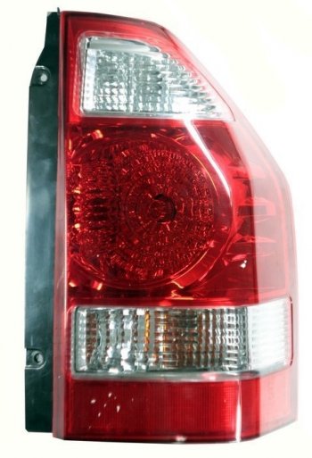 Правый задний фонарь SAT Mitsubishi Pajero ( 3 V70,  3 V60) (2003-2006) рестайлинг