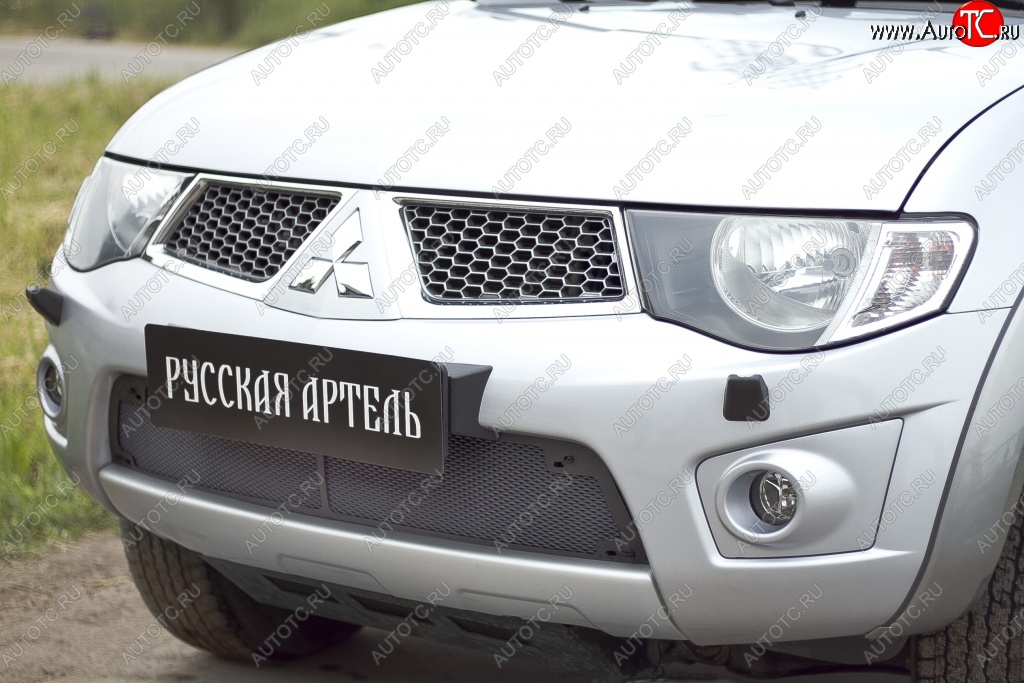 2 499 р. Защитная сетка решетки переднего бампера РА  Mitsubishi Pajero Sport  PB (2008-2013) дорестайлинг  с доставкой в г. Воронеж