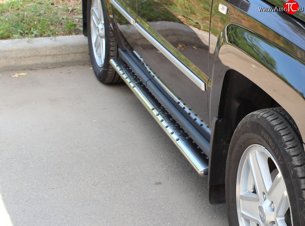 21 749 р. Защита порогов Russtal из овальной трубы с проступью Jeep Liberty KJ дорестайлинг (2001-2004)  с доставкой в г. Воронеж