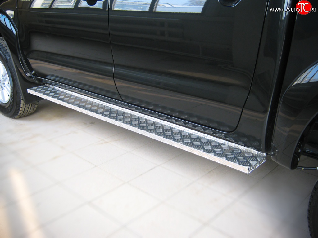 10 049 р. Широкая защита порогов Russtal из металлического листа Toyota Hilux AN10,AN20 дорестайлинг (2004-2008) (Неокрашенные)  с доставкой в г. Воронеж