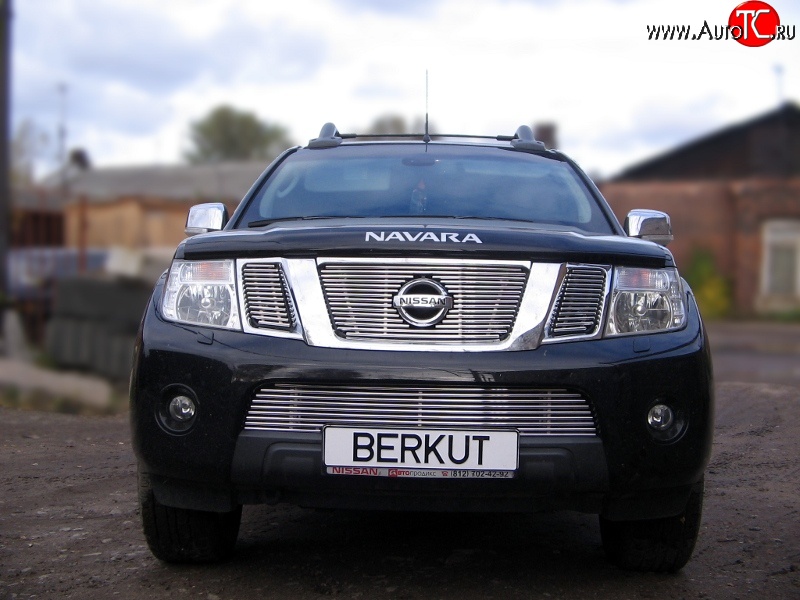 5 799 р. Декоративная вставка воздухозаборника (рестайлинг) Berkut Nissan Navara 2 D40 дорестайлинг (2004-2010)  с доставкой в г. Воронеж