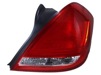 Правый фонарь SAT Nissan Teana  1 J31 (2003-2005) дорестайлинг