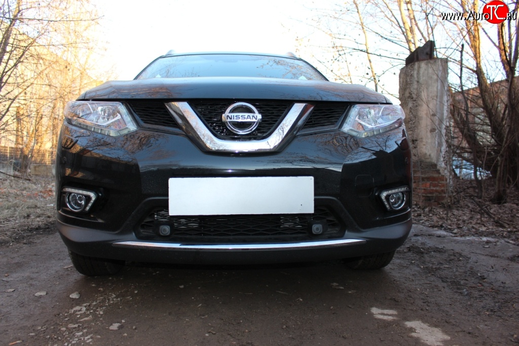 1 499 р. Сетка (под парктроник) на бампер Russtal (черная) Nissan X-trail 3 T32 рестайлинг (2017-2022)  с доставкой в г. Воронеж
