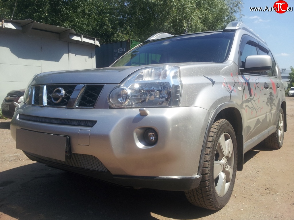1 299 р. Сетка в решетку радиатора Russtal Nissan X-trail 2 T31 дорестайлинг (2007-2011) (хром)  с доставкой в г. Воронеж