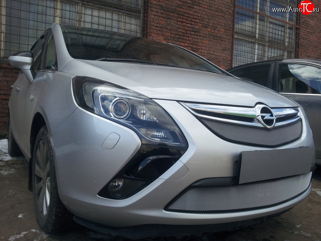 1 539 р. Сетка в решетку радиатора Russtal Opel Zafira С дорестайлинг (2011-2016) (хром)  с доставкой в г. Воронеж