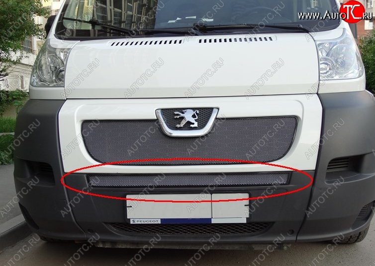 2 199 р. Средняя решётка в воздуховод автомобиля Russtal (хром) Peugeot Boxer 250 (2006-2014)  с доставкой в г. Воронеж