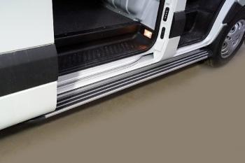 Порог с площадкой d 42,4 мм ТСС Тюнинг Sollers Atlant автобус (2022-2025) (нержавеющий лист)