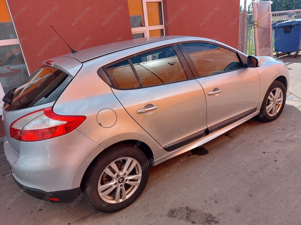 3 499 р. Пластиковые накладки порогов Фанат Тюнинг  Renault Megane ( универсал,  седан,  хэтчбэк 5 дв.) (2008-2016)  дорестайлинг,  дорестайлинг, дорестайлинг,  рестайлинг,  рестайлинг,  рестайлинг (неокрашенные (глянец под окраску))  с доставкой в г. Воронеж