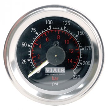 5 799 р. Манометр VIAIR 2 220 PSI, 2 контура, с подсветкой, черный Viair 90080  с доставкой в г. Воронеж. Увеличить фотографию 1