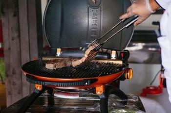 40 899 р. Гриль газовый O-GRILL 500MT оранжевый, с термометром (в комплекте адаптер тип А) O-GRILL 500mt-orange  с доставкой в г. Воронеж. Увеличить фотографию 29