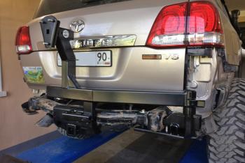 93 329 р. Калитка РИФ с фаркопом в штатный задний бампер Toyota Land Cruiser 200 2008-2015 под штатное колесо, с подсветкой номера РИФ rif200-80001  с доставкой в г. Воронеж. Увеличить фотографию 6