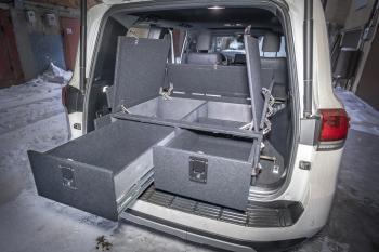 29 999 р. Органайзер в багажник для Toyota Land Cruiser 300 (2 выдв.ящика+клав.замки+спальник) РФ 300-004  с доставкой в г. Воронеж. Увеличить фотографию 1