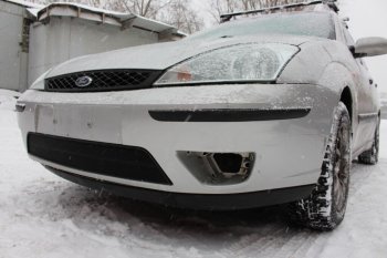 2 899 р. Защитная сетка в бампер (ячейка 3х7 мм) Alfeco Стандарт  Ford Focus  1 (2001-2005) седан рестайлинг, универсал рестайлинг, хэтчбэк 3 дв. рестайлинг, хэтчбэк 5 дв. рестайлинг (Чёрная)  с доставкой в г. Воронеж. Увеличить фотографию 3