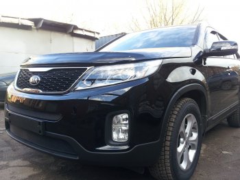 2 569 р. Защитная сетка в бампер (середина, ячейка 3х7 мм) Alfeco Стандарт KIA Sorento XM рестайлинг (2012-2015) (Чёрная)  с доставкой в г. Воронеж. Увеличить фотографию 3