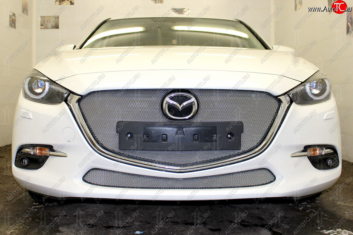 3 079 р. Защитная сетка в бампер (низ, ячейка 3х7 мм) Alfeco Стандарт Mazda 3/Axela BM рестайлинг седан (2016-2019) (Хром)  с доставкой в г. Воронеж