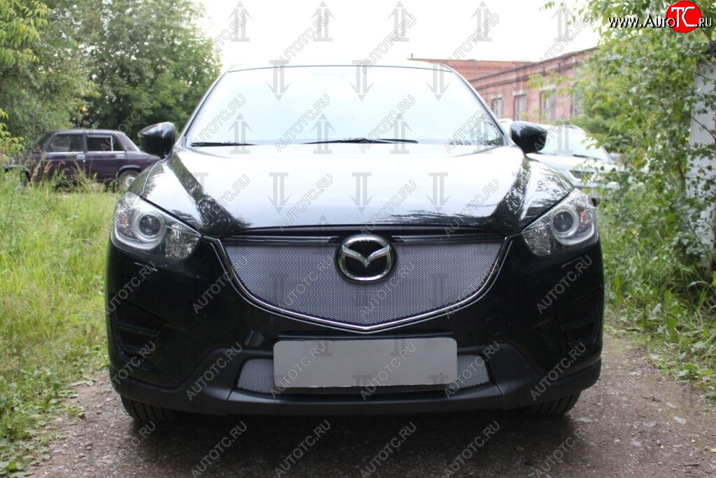3 699 р. Защитная сетка в бампер (верх, ячейка 3х7 мм) Alfeco Стандарт  Mazda CX-5  KE (2015-2017) рестайлинг (Хром)  с доставкой в г. Воронеж