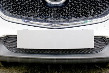 3 079 р. Защитная сетка в бампер (низ, ячейка 3х7 мм) Alfeco Стандарт Mazda CX-5 KF (2016-2025) (Чёрная)  с доставкой в г. Воронеж. Увеличить фотографию 2