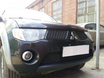 3 169 р. Защитная сетка в бампер (низ, ячейка 3х7 мм) Alfeco Стандарт Mitsubishi L200 4  дорестайлинг (2006-2014) (Чёрная)  с доставкой в г. Воронеж. Увеличить фотографию 3