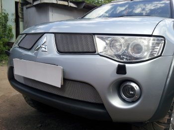 3 299 р. Защитная сетка в бампер (низ, ячейка 3х7 мм) Alfeco Стандарт Mitsubishi L200 4  дорестайлинг (2006-2014) (Хром)  с доставкой в г. Воронеж. Увеличить фотографию 2