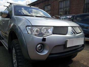 3 299 р. Защитная сетка в бампер (низ, ячейка 3х7 мм) Alfeco Стандарт Mitsubishi L200 4  дорестайлинг (2006-2014) (Хром)  с доставкой в г. Воронеж. Увеличить фотографию 3