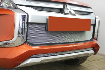 2 699 р. Защитная сетка в бампер (низ, ячейка 3х7 мм) Alfeco Стандарт Mitsubishi L200 5 KK,KL рестайлинг (2018-2022) (Хром)  с доставкой в г. Воронеж. Увеличить фотографию 2