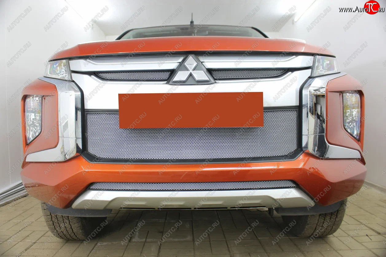 2 699 р. Защитная сетка в бампер (низ, ячейка 3х7 мм) Alfeco Стандарт Mitsubishi L200 5 KK,KL рестайлинг (2018-2022) (Хром)  с доставкой в г. Воронеж